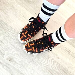 Vans | SK8-HI black canvas indie Thrasher skateboard sneakers | WMS 6.5